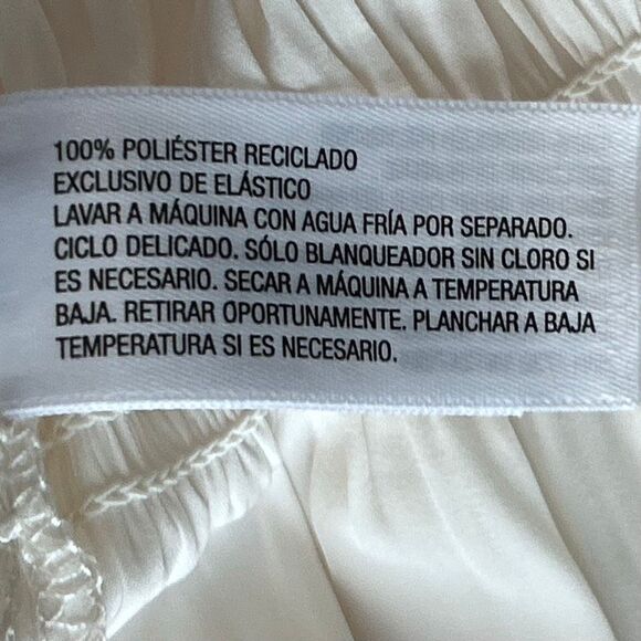 NWT Universal Thread Blouse Women's XS Cream Smocked V-neck Long Sleeve - Picture 14 of 16